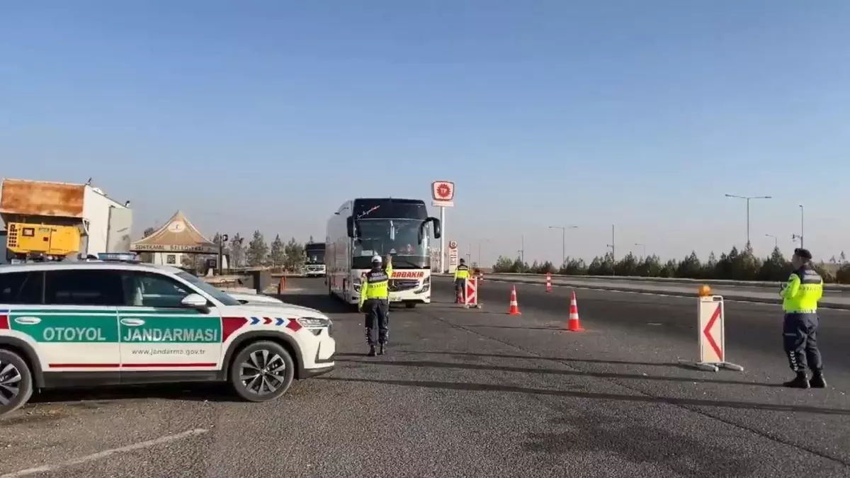 Trafik Denetimlerinde Rekor: 483 Bin Araca İşlem Yapıldı